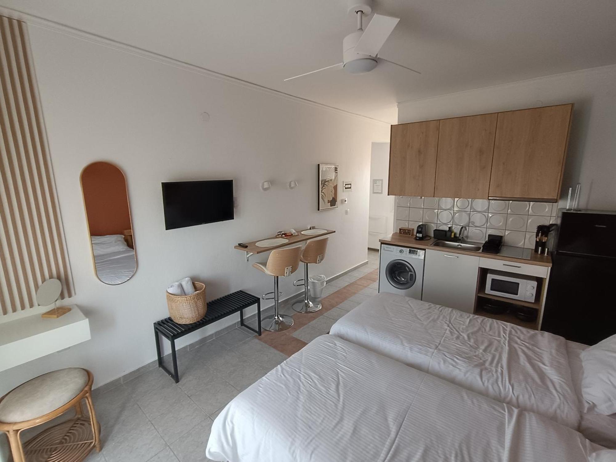 Snd Rentals- Studios 科扎尼 外观 照片